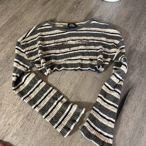 Olive & Cream Striped safety pins Cropped Long-Sleeve Top